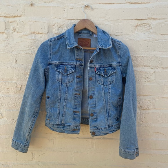 Levi's Jackets & Blazers - Levi’s | Denim Trucker Jacket | XS